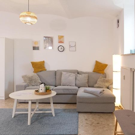 Bohnapartments Elisa - Wohlfuehlapartment Mit 2 Gratis Parkplaetzen Und 3 Schlafzimmern - Wlan - Vollausstattung Erfurt Kültér fotó