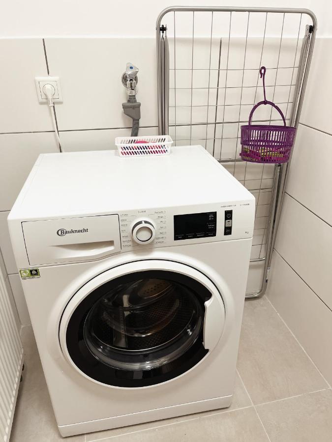 Bohnapartments Elisa - Wohlfuehlapartment Mit 2 Gratis Parkplaetzen Und 3 Schlafzimmern - Wlan - Vollausstattung Erfurt Kültér fotó