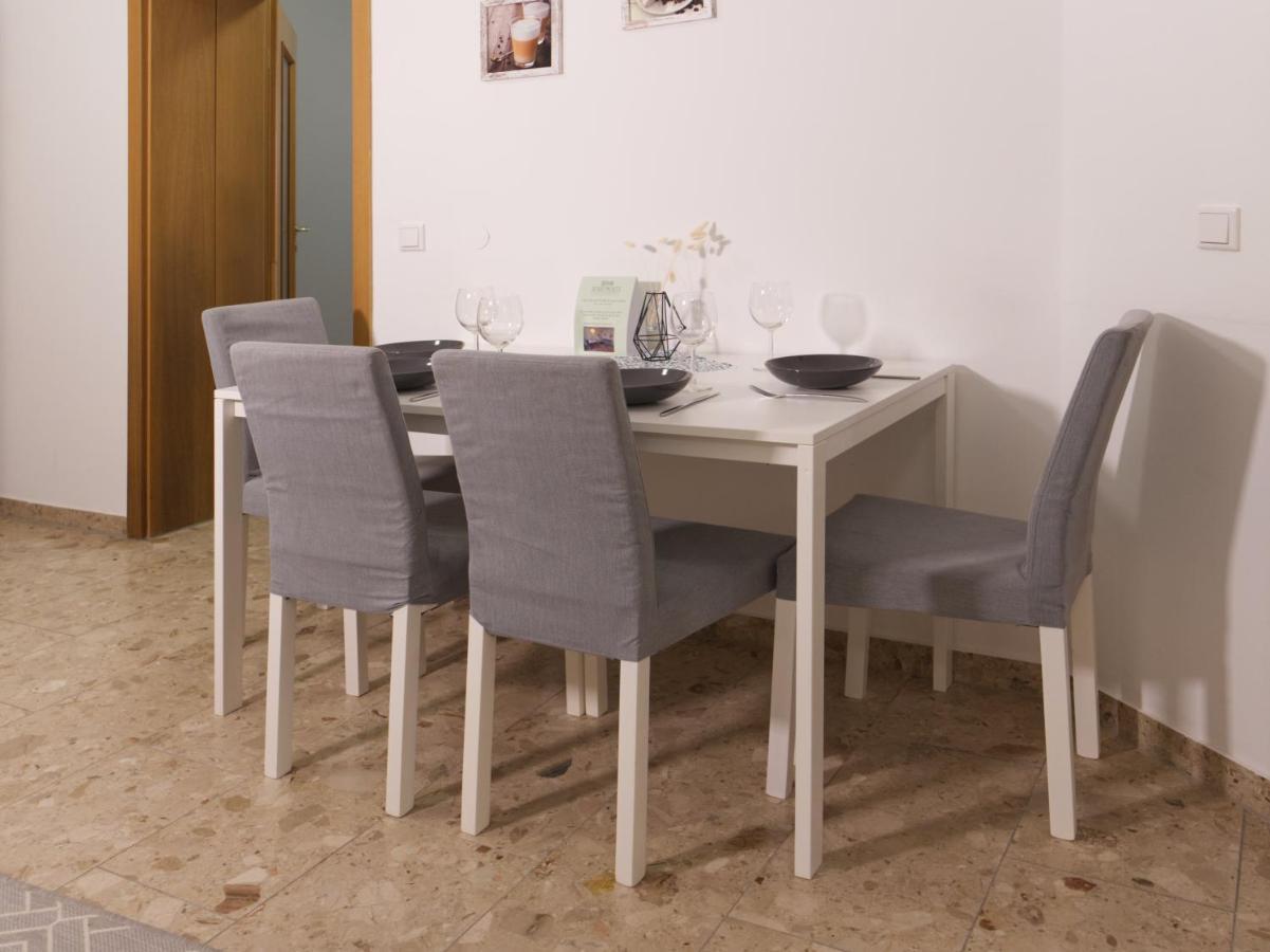 Bohnapartments Elisa - Wohlfuehlapartment Mit 2 Gratis Parkplaetzen Und 3 Schlafzimmern - Wlan - Vollausstattung Erfurt Kültér fotó