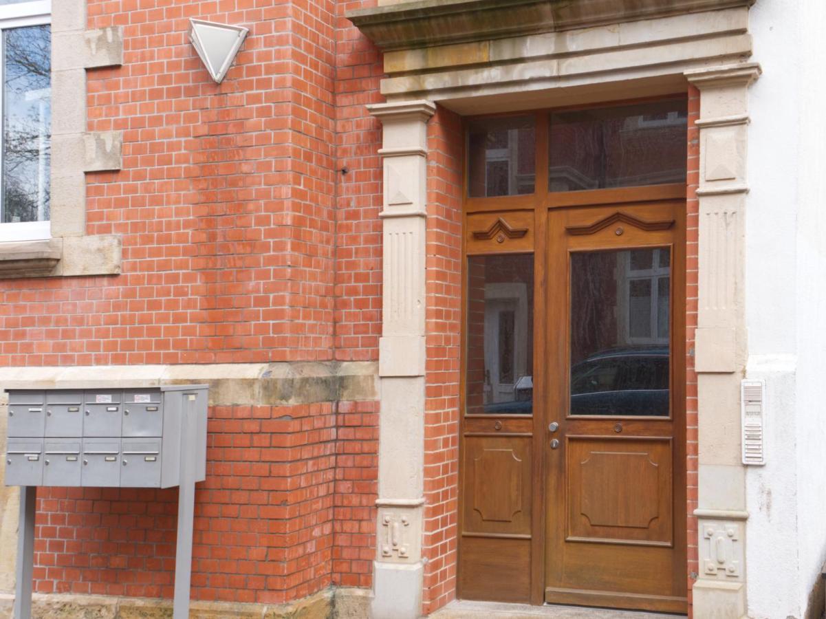 Bohnapartments Elisa - Wohlfuehlapartment Mit 2 Gratis Parkplaetzen Und 3 Schlafzimmern - Wlan - Vollausstattung Erfurt Kültér fotó